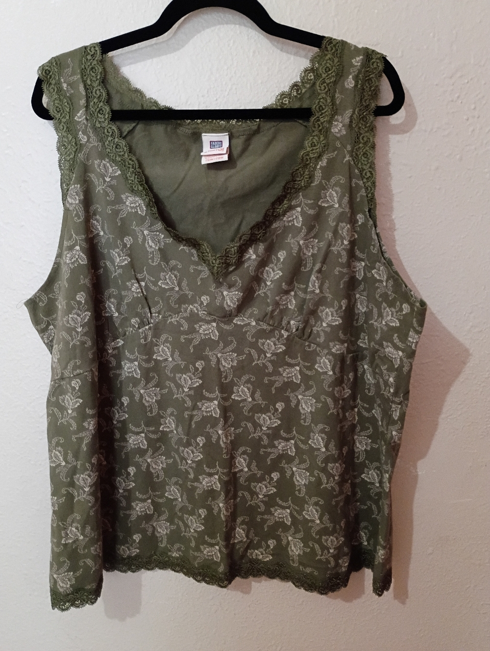 🌞 7 for $12 Faded Glory Size 26/28 Olive Green Lace-Trim Floral Tank Top